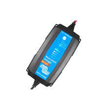 [BPC120531104R] Blue Smart IP65 Charger 12/5(1) 120V NEMA 1-15P Retail