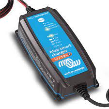 [BPC121031104R] Blue Smart IP65 Charger 12/10(1) 120V NEMA 1-15P Retail